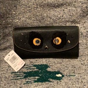 NWT coach f22724 fuzz bear envelope wallet.